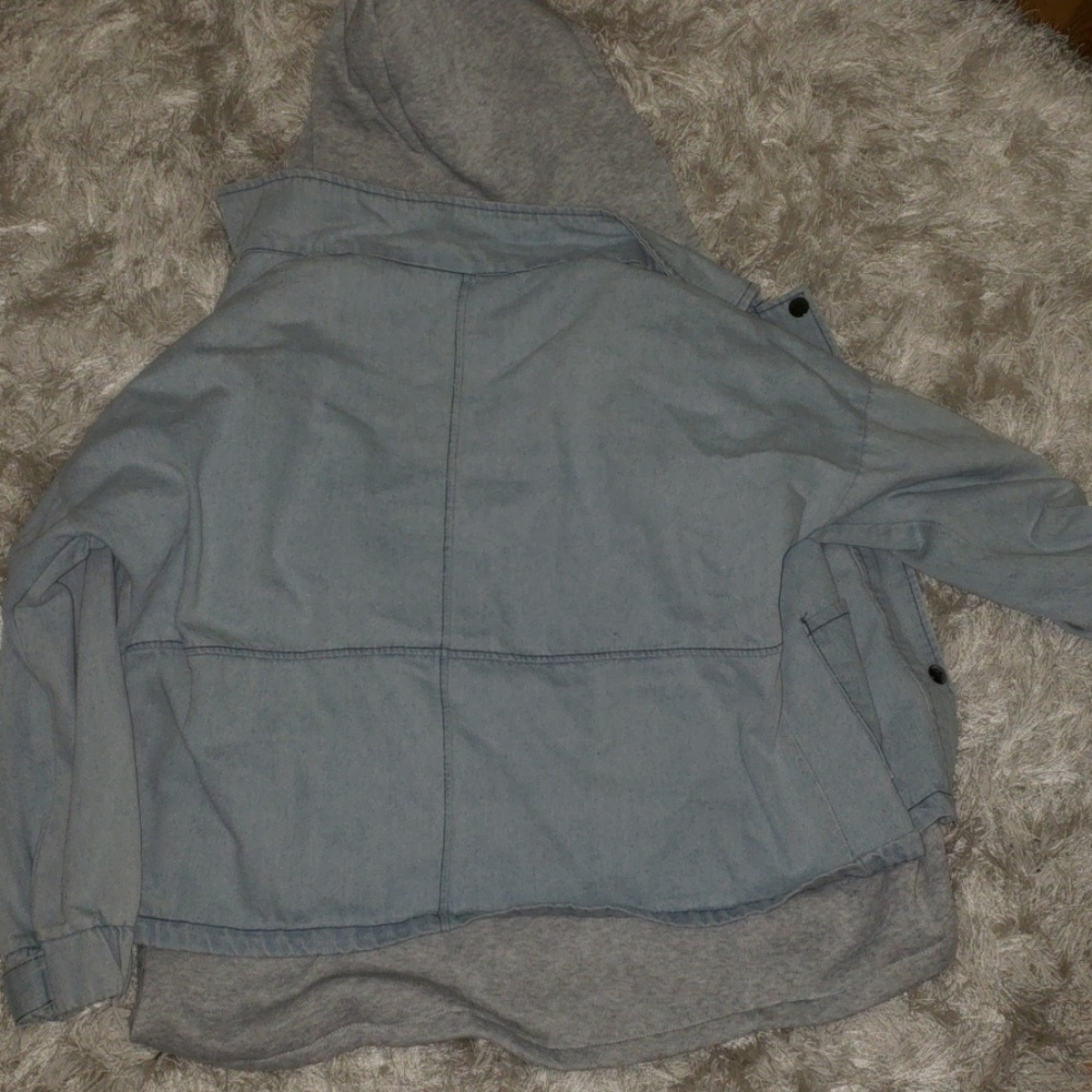 Denim jacket - Picture 6 of 7